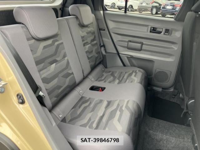 Daihatsu TAFT 2025-04 8878330-4