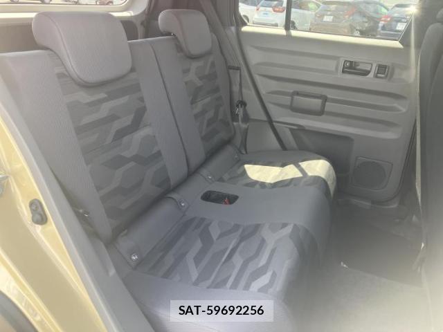 Daihatsu TAFT 2025-04 8878331-4