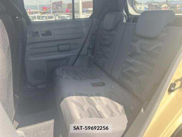 Daihatsu TAFT 2025-04 8878331-6