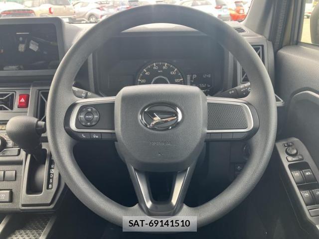 Daihatsu TAFT 2025-04 8878332-9