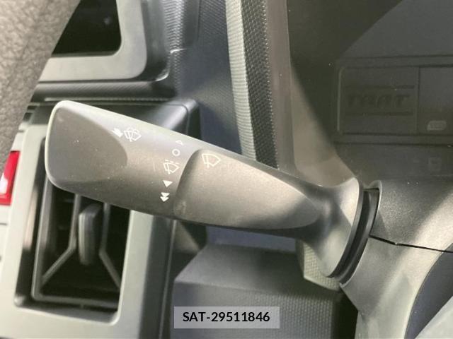 Daihatsu TAFT 2025-04 8878421-11