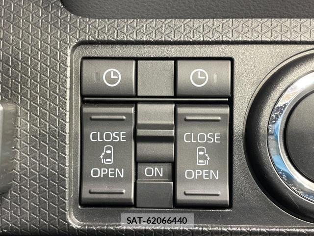 Daihatsu TANTO 2020-02 8875990-6