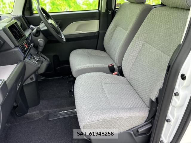 Daihatsu TANTO 2024-10 8876155-5