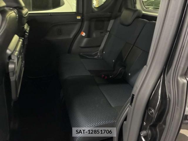 Daihatsu TANTO 2026-02 8876195-6