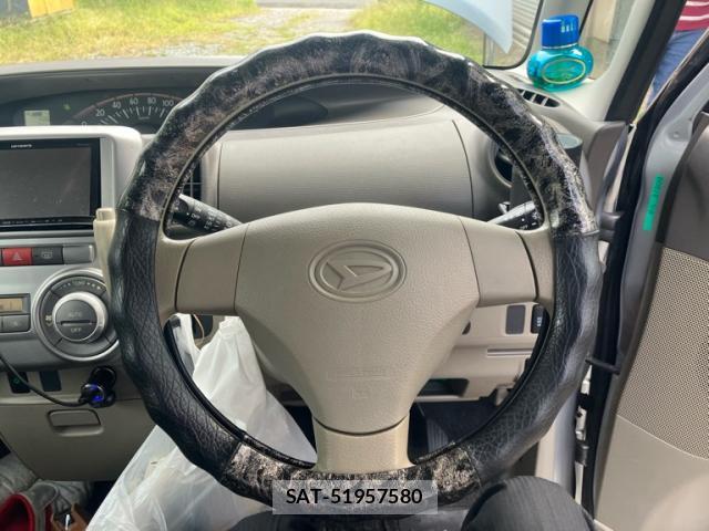 Daihatsu TANTO 2013-02 8876415-18