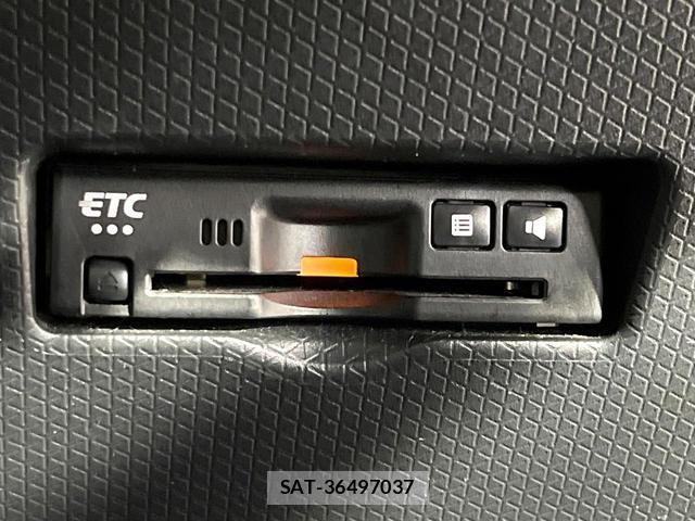 Daihatsu TANTO 2022-02 8876594-6