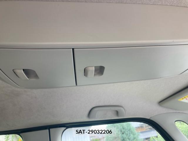 Daihatsu TANTO 2011-09 8876636-2