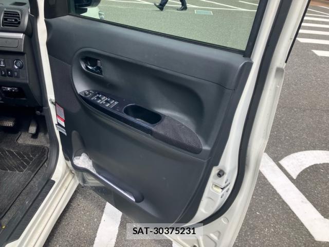Daihatsu TANTO 2016-04 8876643-11