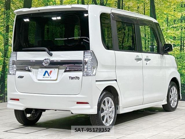 Daihatsu TANTO 2014-07 8876645-16