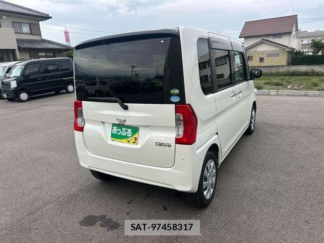 Daihatsu TANTO 2018-08 8876688-5