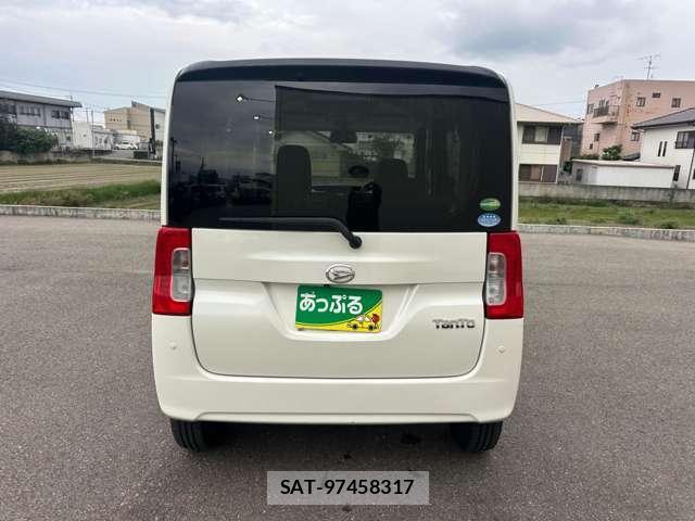 Daihatsu TANTO 2018-08 8876688-6