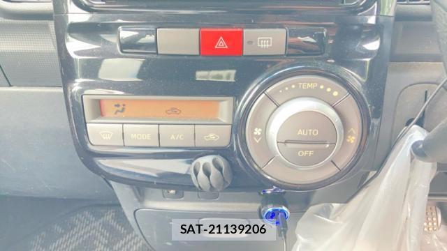 Daihatsu TANTO 2011-10 8876740-15