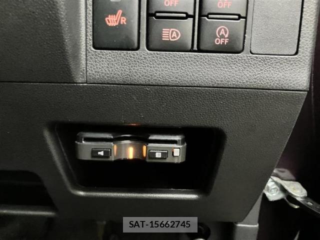 Daihatsu TANTO 2018-06 8876762-14