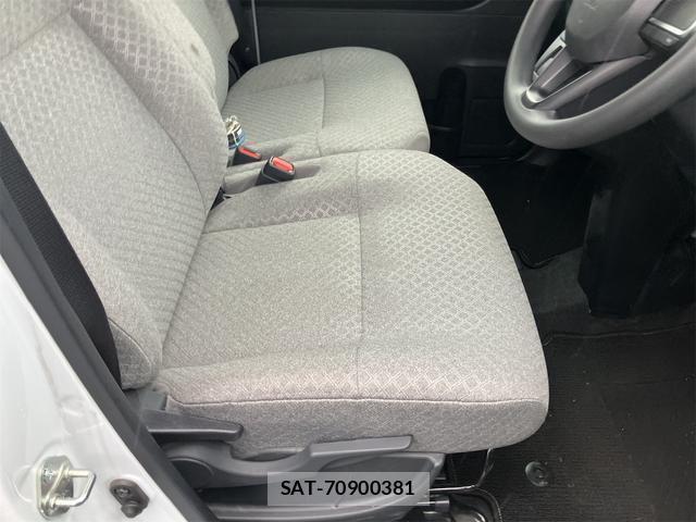 Daihatsu TANTO 2024-11 8876803-13