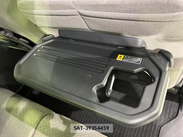 Daihatsu TANTO 2024-12 8877378-6