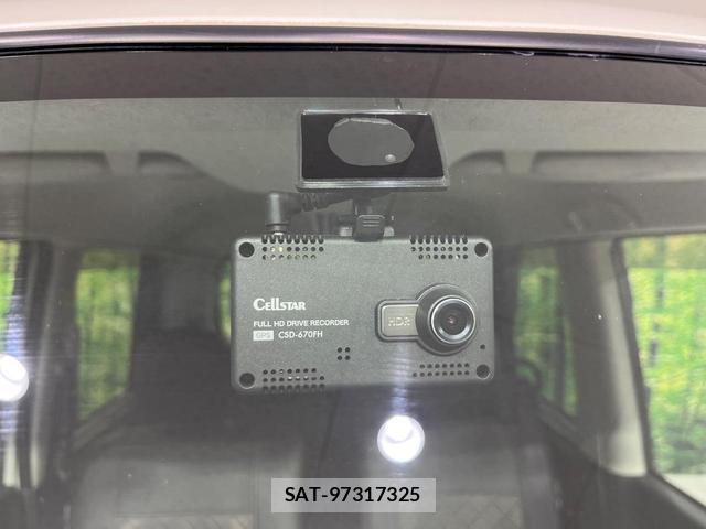 Daihatsu TANTO 2013-11 8877383-4