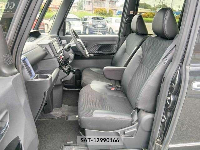 Daihatsu TANTO 2022-04 8877489-6