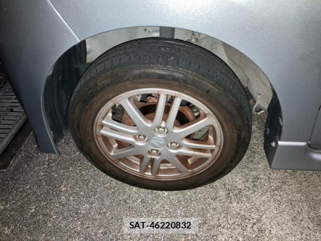 Daihatsu TANTO 2009-11 8877588-3