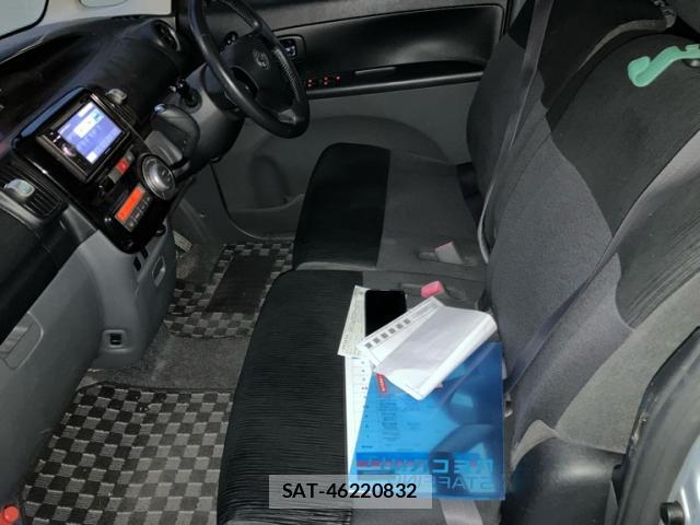 Daihatsu TANTO 2009-11 8877588-5
