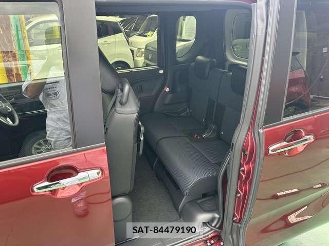 Daihatsu TANTO 2025-10 8877867-5