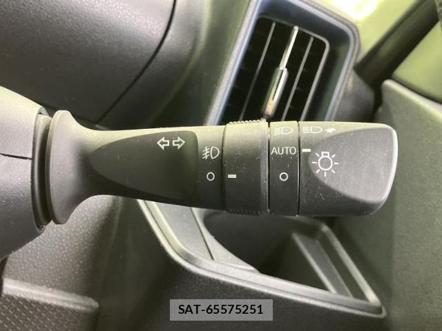 Daihatsu TANTO 2023-01 8878101-15