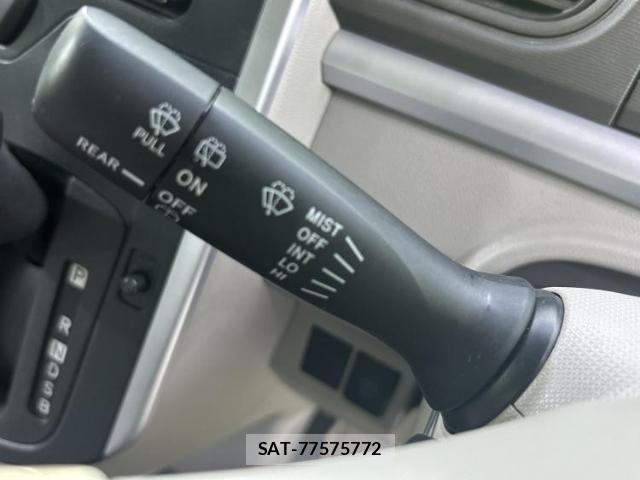 Daihatsu TANTO 2014-01 8878158-17
