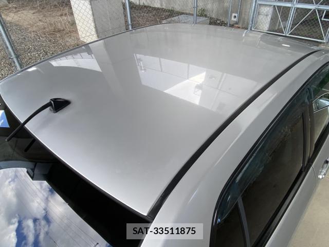 Nissan TIIDA LATIO 2010-09 8876527-17