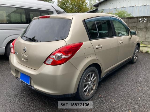 Nissan TIIDA 2010-07 8875963-13