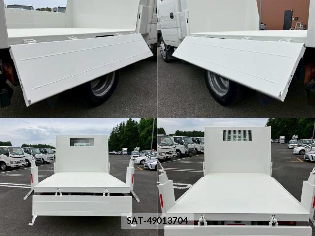Mazda TITAN 2014-04 8876817-6