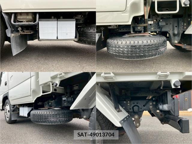Mazda TITAN 2014-04 8876817-9