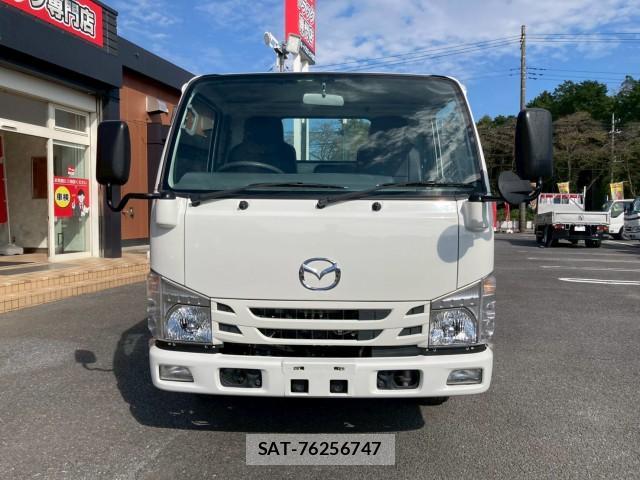 Mazda TITAN 2020-07 8876821-1