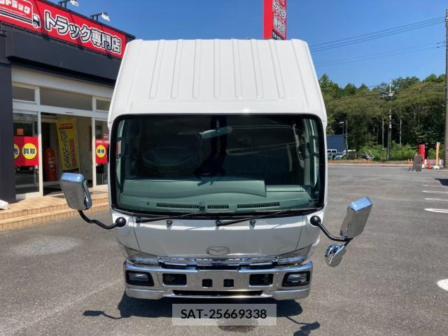 Mazda TITAN 2010-09 8876969-9