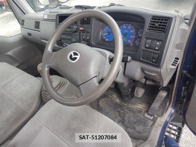 Mazda TITAN 2003-12 8877266-2