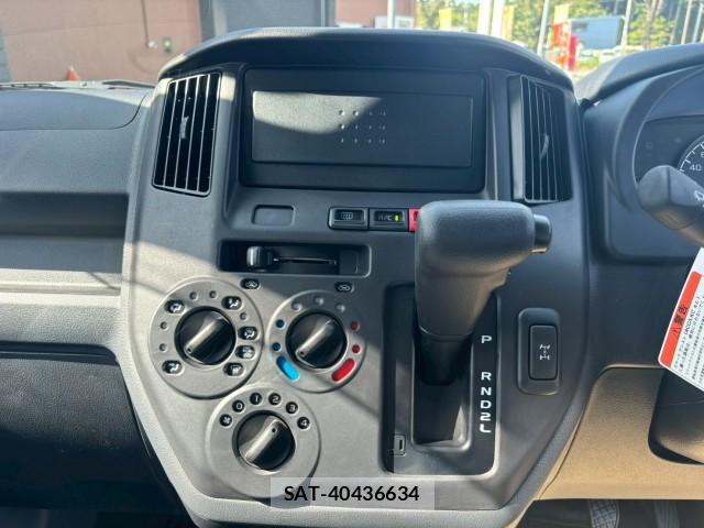 Toyota TOWNACE VAN 2025-09 8876823-11
