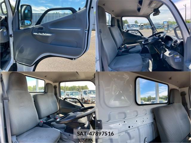 Toyota TOYOACE 2019-05 8876881-17