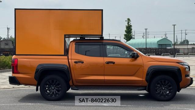 Mitsubishi TRITON 2024-04 8877146-3