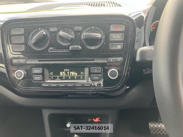 VolksWagen UP! 2013-12 8876416-15