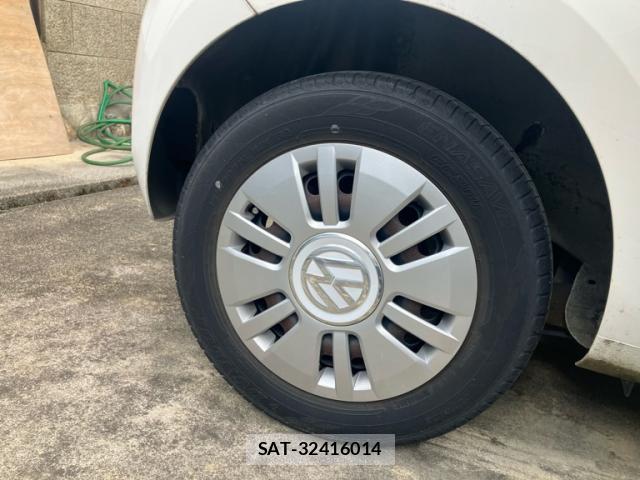 VolksWagen UP! 2013-12 8876416-3
