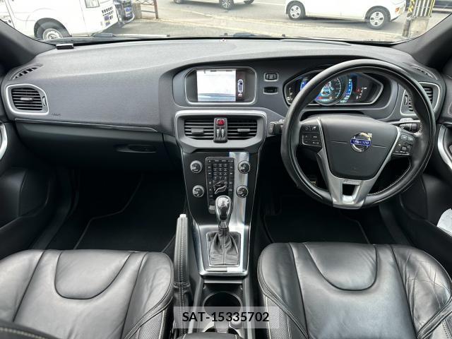 Volvo V40 2013-09 8877602-1