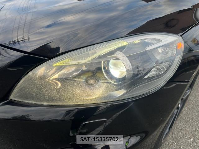 Volvo V40 2013-09 8877602-11