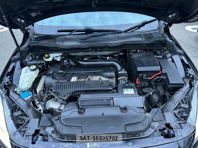 Volvo V40 2013-09 8877602-12