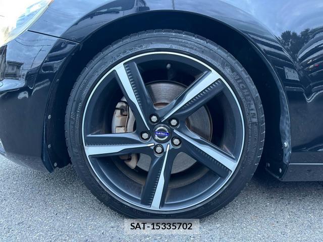 Volvo V40 2013-09 8877602-18