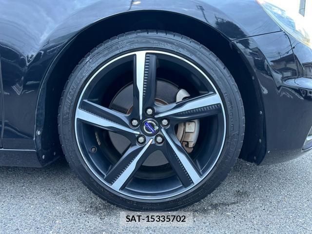 Volvo V40 2013-09 8877602-19
