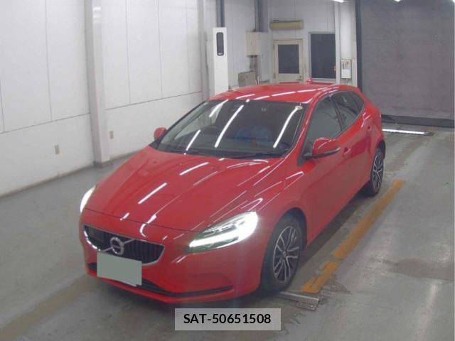 Volvo V40 2018-12 8877843-0
