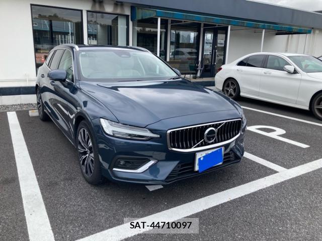 Volvo V60 2025-03 8876365-1