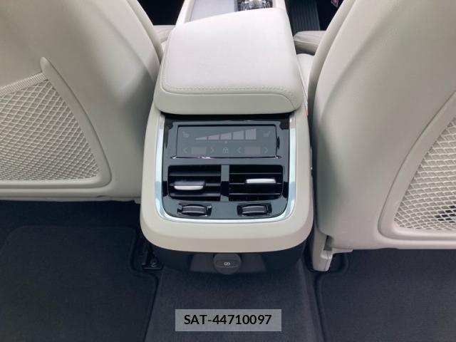 Volvo V60 2025-03 8876365-6