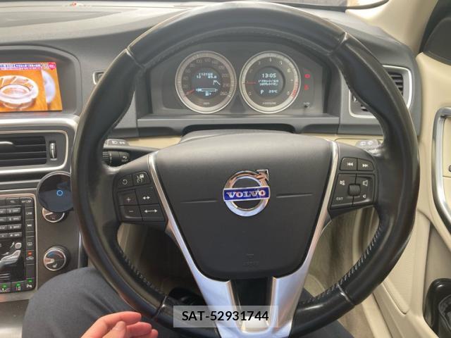 Volvo V60 2013-09 8877564-16