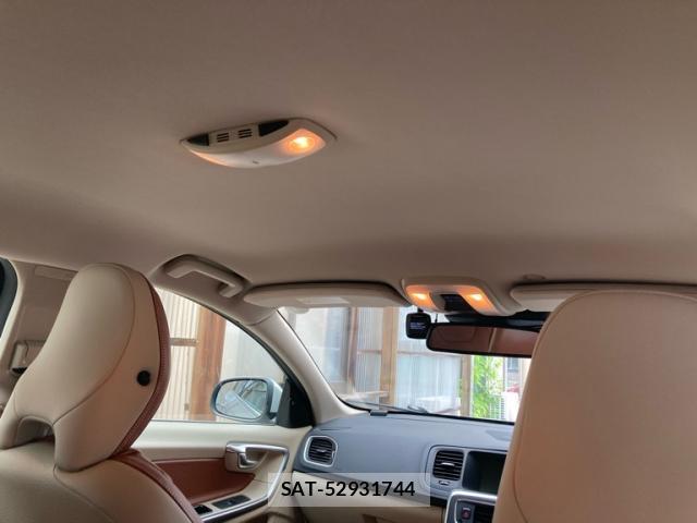 Volvo V60 2013-09 8877564-4