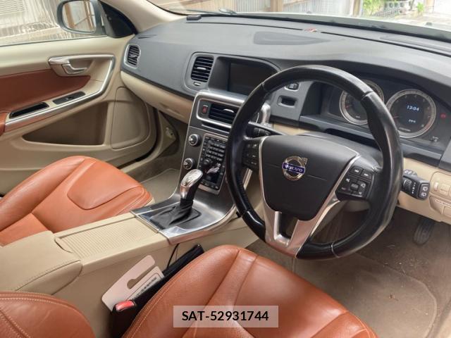 Volvo V60 2013-09 8877564-6