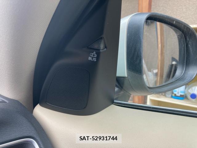 Volvo V60 2013-09 8877564-8
